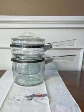 Pyrex Flameware 1.5 quart double boiler 6283 as is